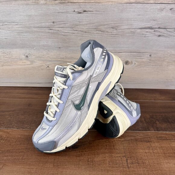Nike Initiator Mens Size 12 Light Bone Coconut Milk Metallic Silver HQ1179 001 - Picture 1 of 10